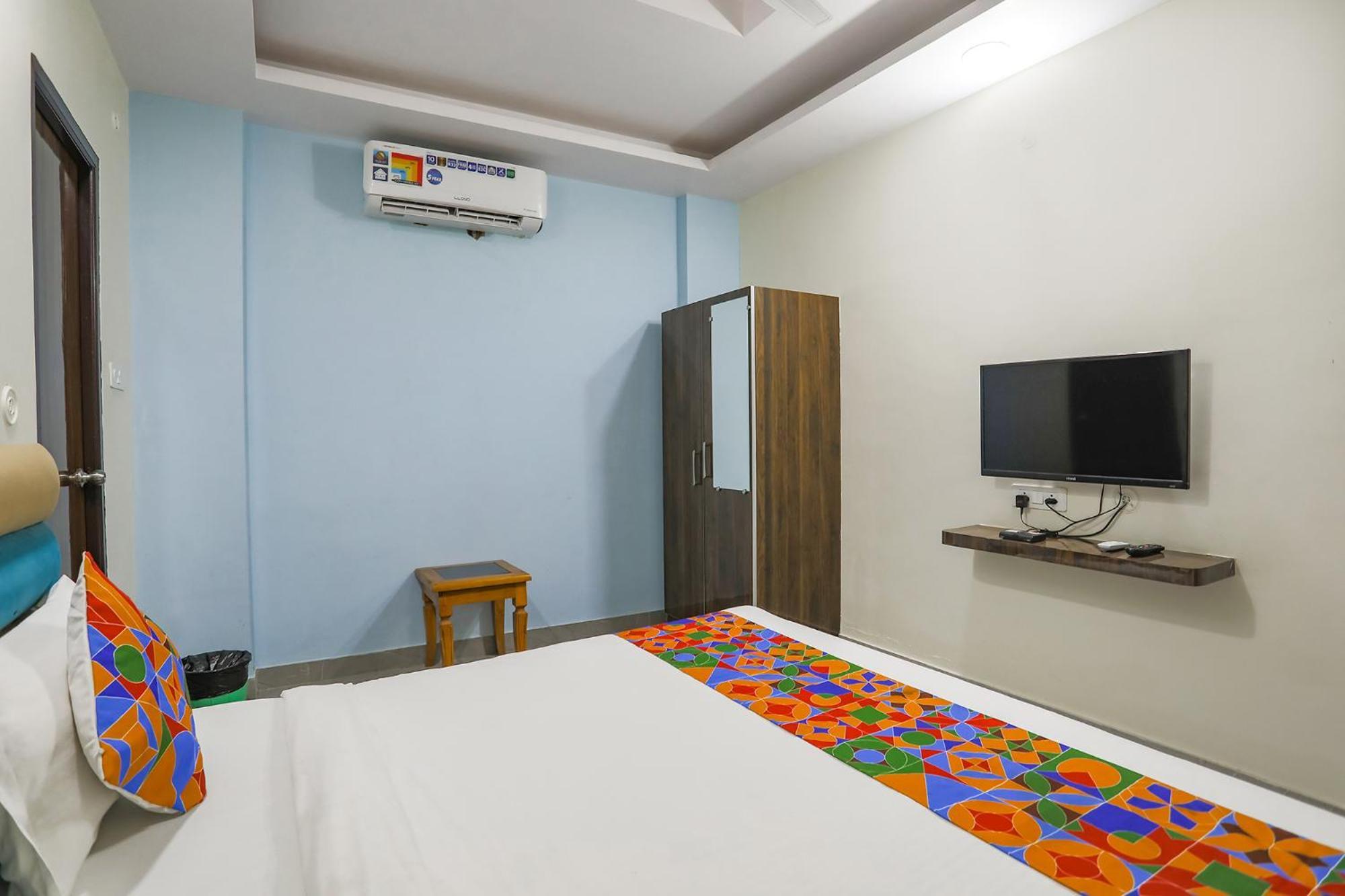Fabhotel Sm Palace Chinhat Екстер'єр фото