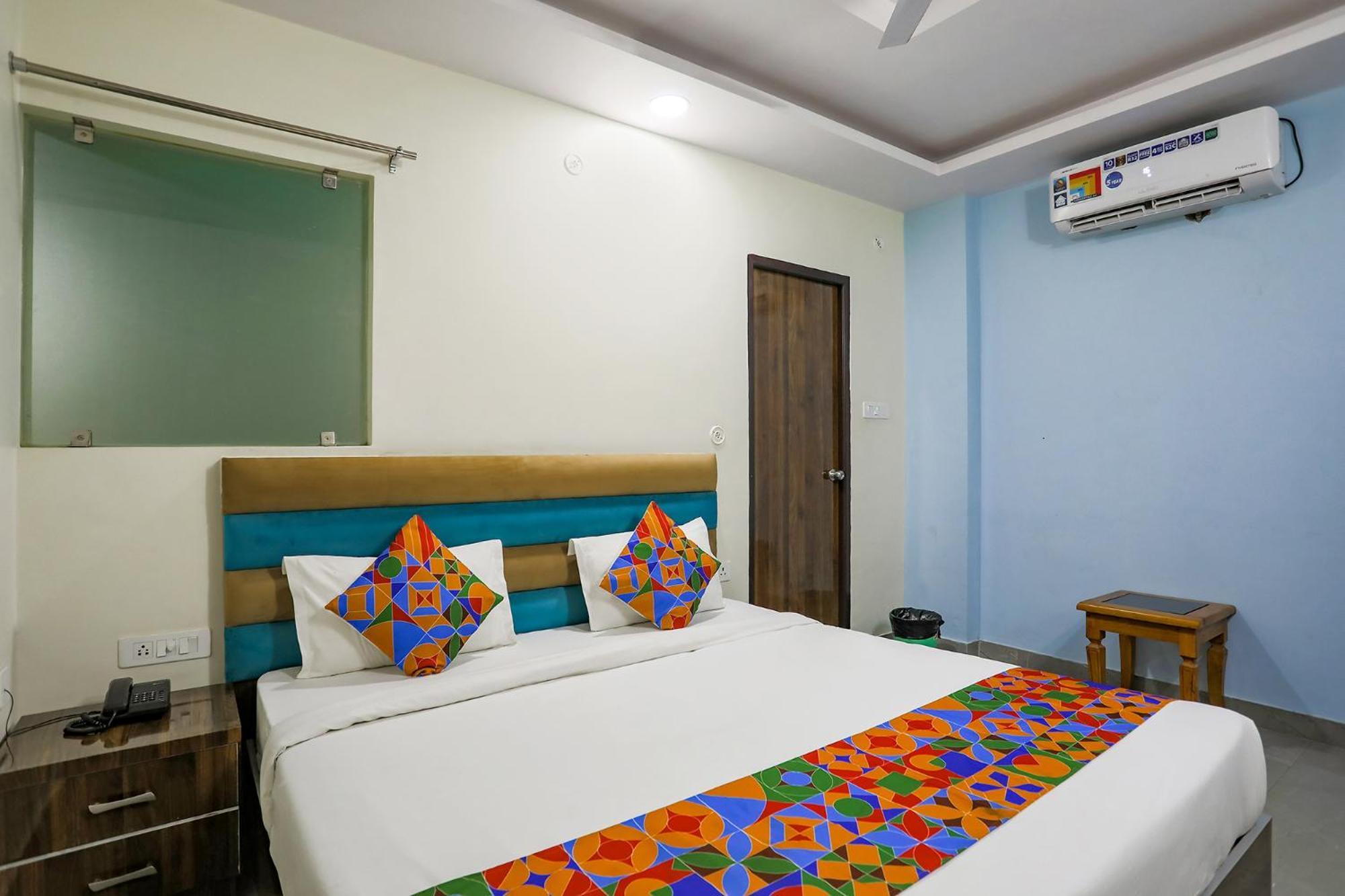 Fabhotel Sm Palace Chinhat Екстер'єр фото