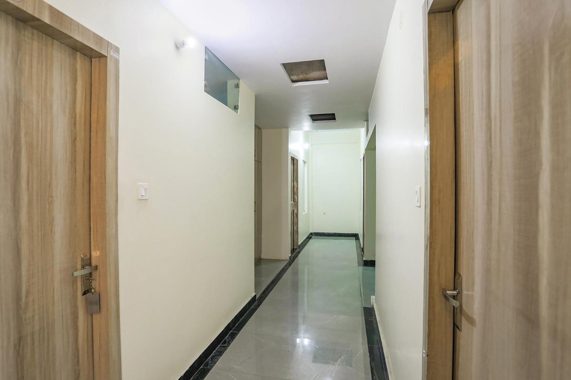 Fabhotel Sm Palace Chinhat Екстер'єр фото